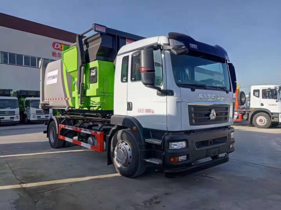 國六重汽汕德卡單橋套臂垃圾車
